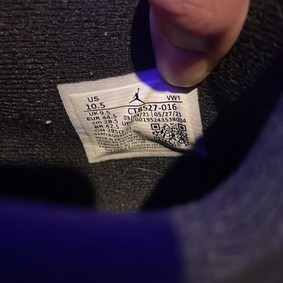 Jordan 4 (Red Thunder) - Picture 3 of 6